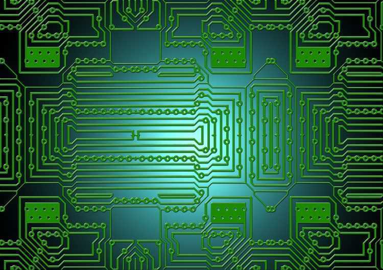 NVIDIA un AMD bez maineriem