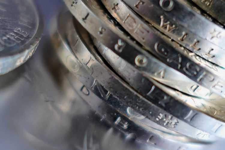 Uz biržu Bitfinex pārvietots 5351 bitkoins