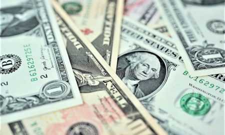 Aktieris Stīvens Sigāls sodīts par ICO reklamēšanu