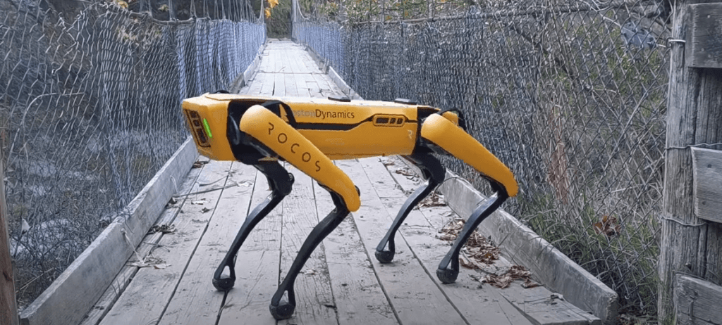 Boston Dynamics robots Spot gana aitas, pārbauda ražu un vārtās zālē (Video) 5 Boston Dynamics robots Spot gana aitas, pārbauda ražu un vārtās zālē (Video)