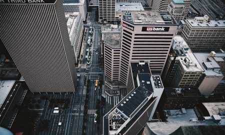 ASV finanšu regulators: bankas kļūs par nodēm blokķēdēs