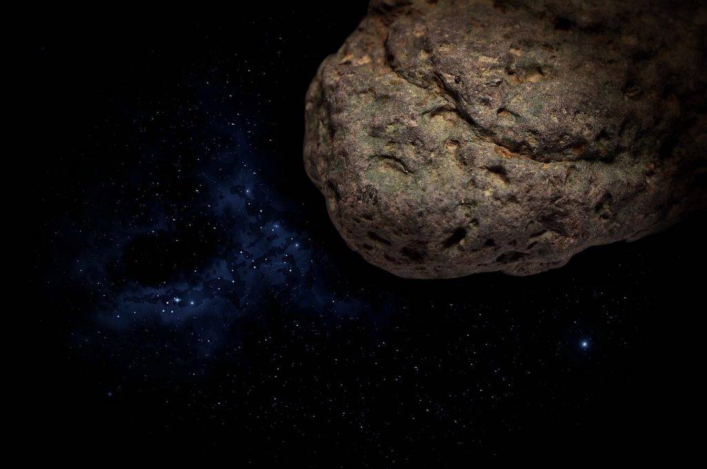 Kādi noderīgi resursi ir asteroīdos