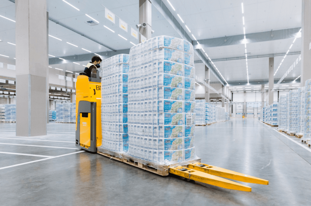 "Lidl Latvija" atklāj vienu no modernākajiem loģistikas centriem Baltijā (Video) 11 "Lidl Latvija" atklāj vienu no modernākajiem loģistikas centriem Baltijā (Video)