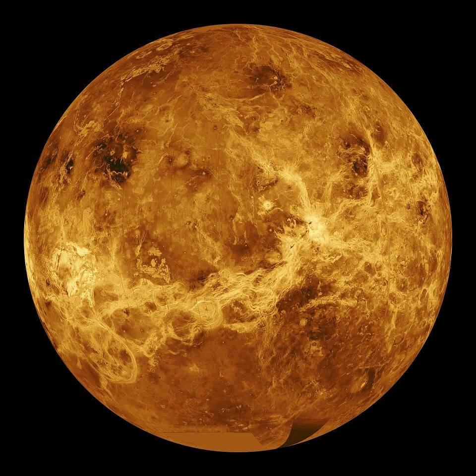 Kas mīt Venēras mākoņos?