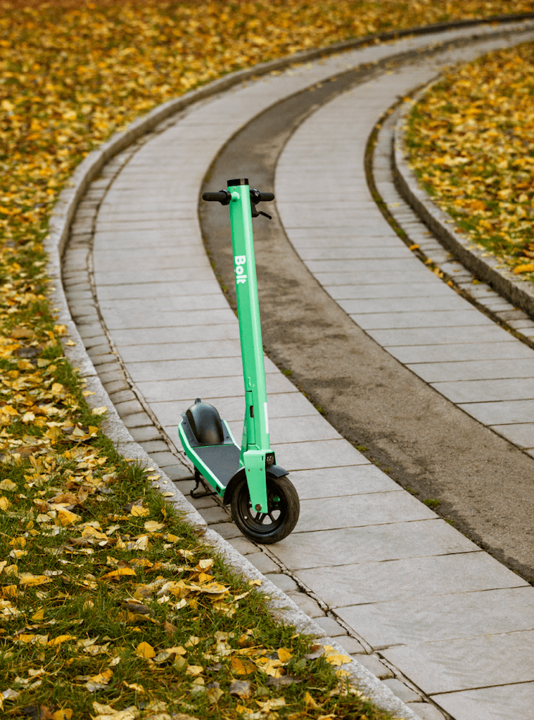 Kā atbildīgi novietot elektrisko skrejriteni pilsētvidē? 5 Kā atbildīgi novietot elektrisko skrejriteni pilsētvidē?