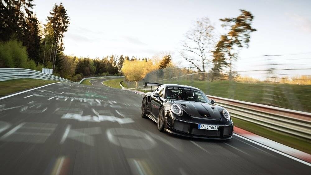 Sērijveida automobiļu ātruma rekordists Nordšleifes trasē – "Porsche 911 GT2 RS"