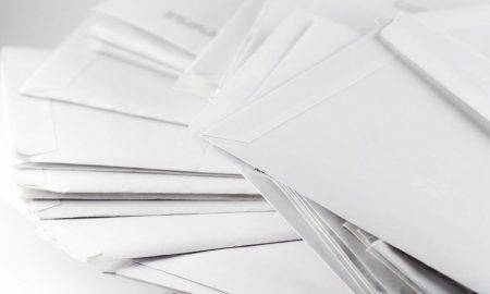 Surogātpasts ar jaunu telefonkrāpšanas paņēmienu — liek upuriem zvanīt krāpniekiem