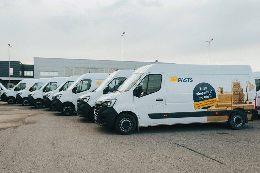 Ar 85 jaunu kravas mikroautobusu iegādi Latvijas Pasts uzlabo piegādes kvalitāti un darbinieku ērtības 7 Ar 85 jaunu kravas mikroautobusu iegādi Latvijas Pasts uzlabo piegādes kvalitāti un darbinieku ērtības
