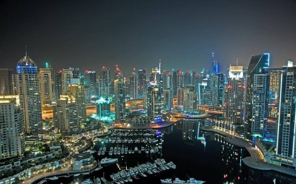Iespaidīgas lietas Apvienotajos Arābu Emirātos, ko citur pasaulē neredzēt