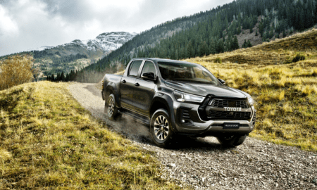Toyota izziņojusi jauno Hilux GR SPORT ar rallija iedvesmotu veiktspēju un stilu
