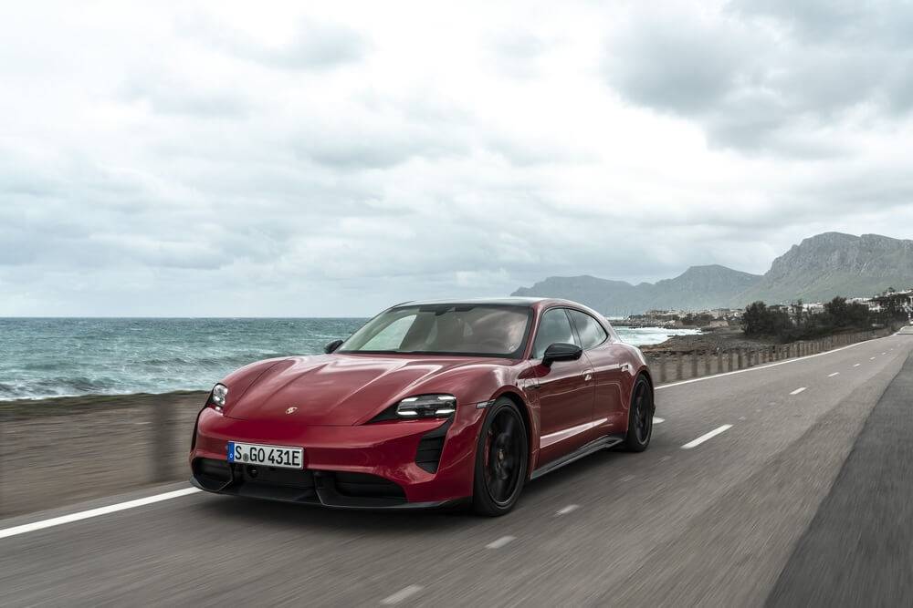 “Porsche” cer lauzt piegāžu rekordus arī 2022. gadā