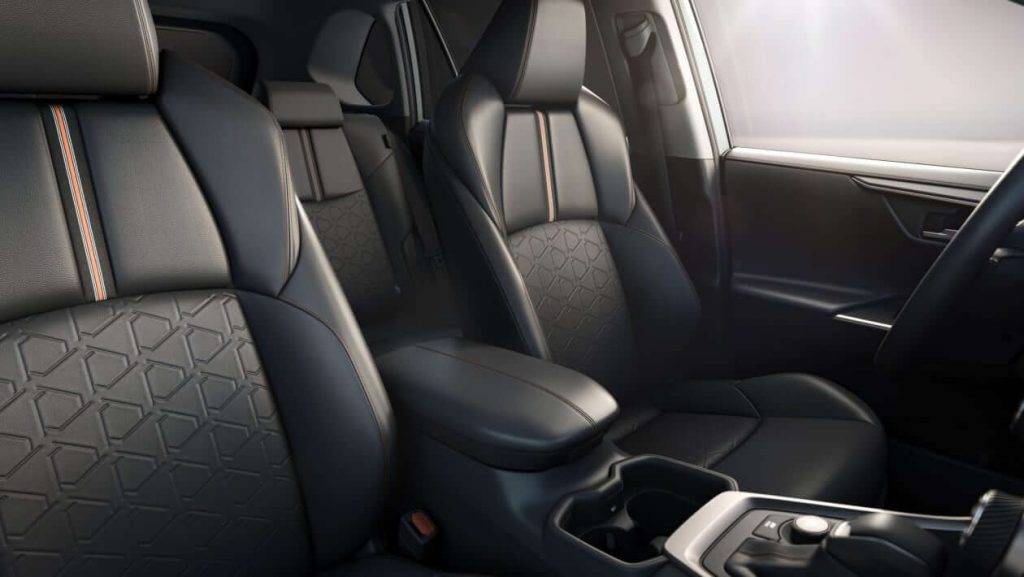 Toyota RAV4 Adventure ieradies Baltijas tirgū 14 Toyota RAV4 Adventure ieradies Baltijas tirgū