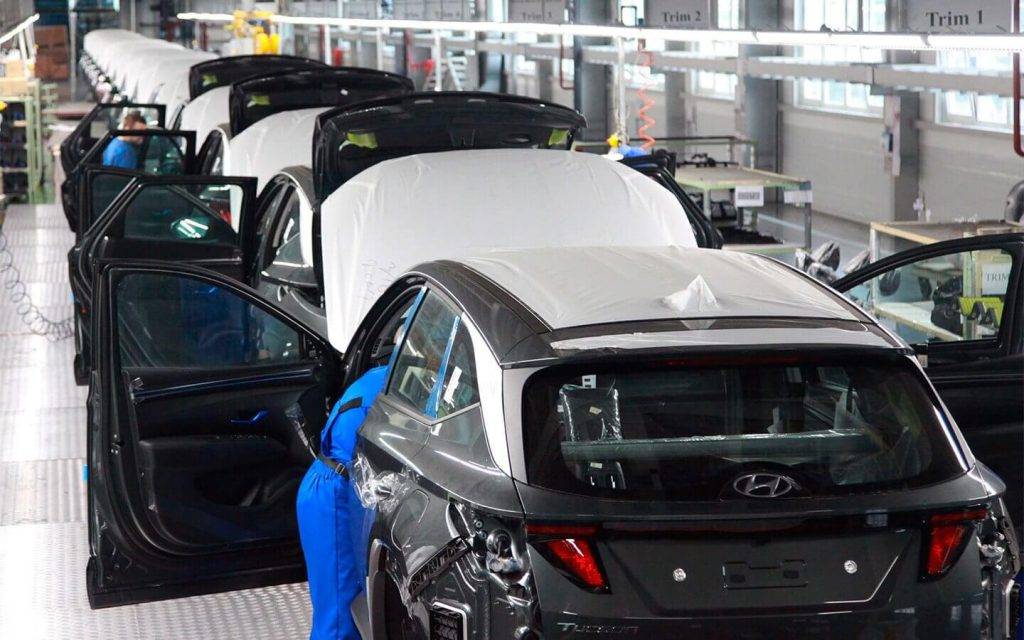 Detaļu trūkuma dēļ Krievijā tiks slēgta Kia un Hyundai ražotne