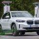 BMW tagad sniedz elektroauto uzlādes pakalpojumus arī Latvijā