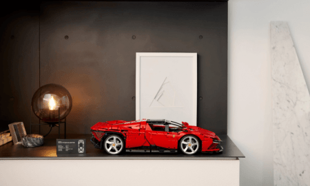 Jauns LEGO komplekts Ferrari Daytona SP3