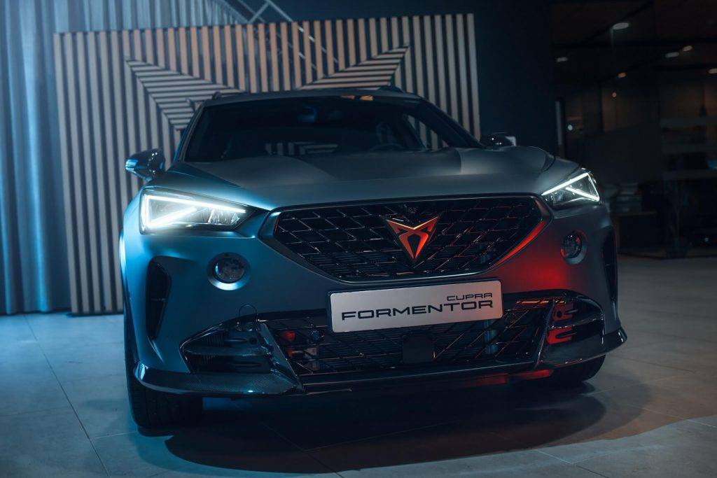 Rīgā ierodas pirmie ekskluzīvie CUPRA Formentor VZ5 modeļi 6 Rīgā ierodas pirmie ekskluzīvie CUPRA Formentor VZ5 modeļi