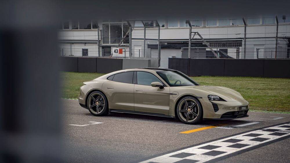 “Porsche” prezentē ekskluzīvu “Porsche Taycan GTS Hockenheimring Edition”