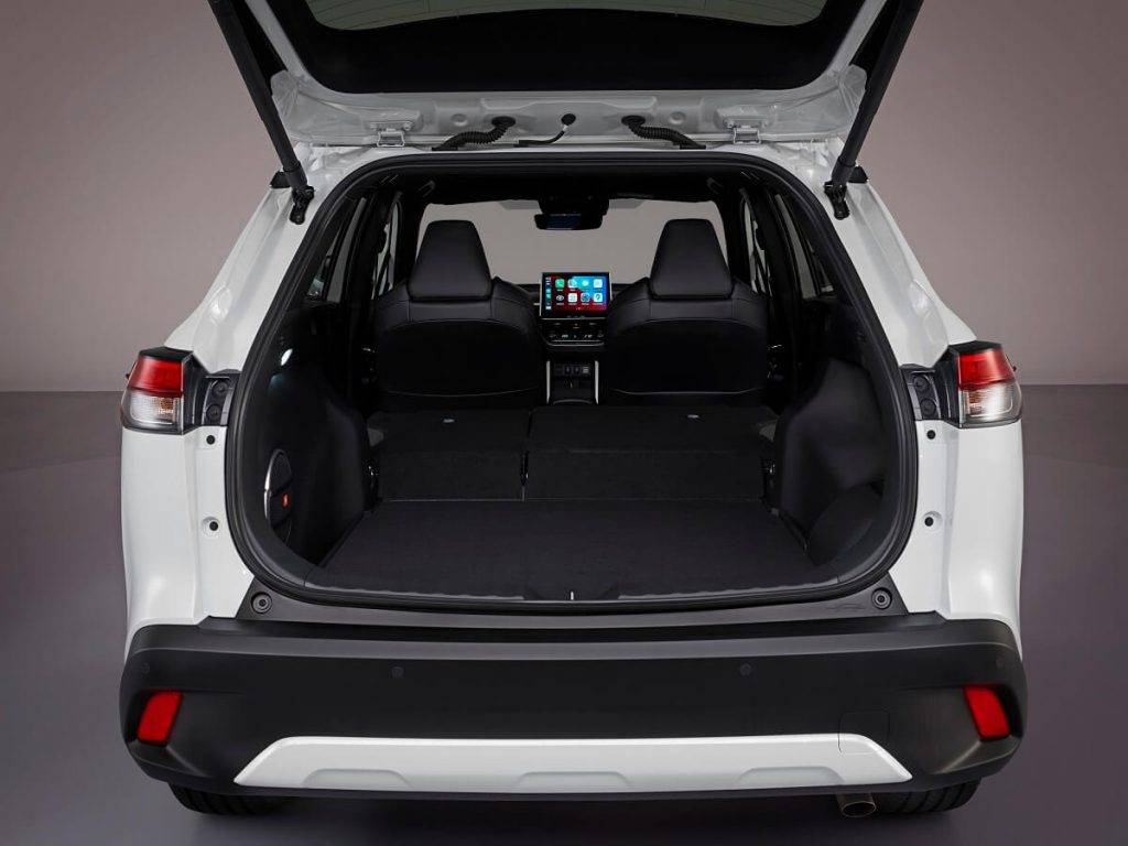 Tiek paziņotas jaunā Toyota Corolla Cross apvidus hibrīdauto cenas 14 Tiek paziņotas jaunā Toyota Corolla Cross apvidus hibrīdauto cenas