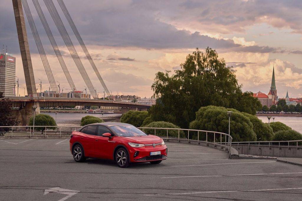Jaunās Volkswagen E-SUV kupejas ID.5 un ID.5 GTX tagad pieejamas arī Baltijā 18 Jaunās Volkswagen E-SUV kupejas ID.5 un ID.5 GTX tagad pieejamas arī Baltijā