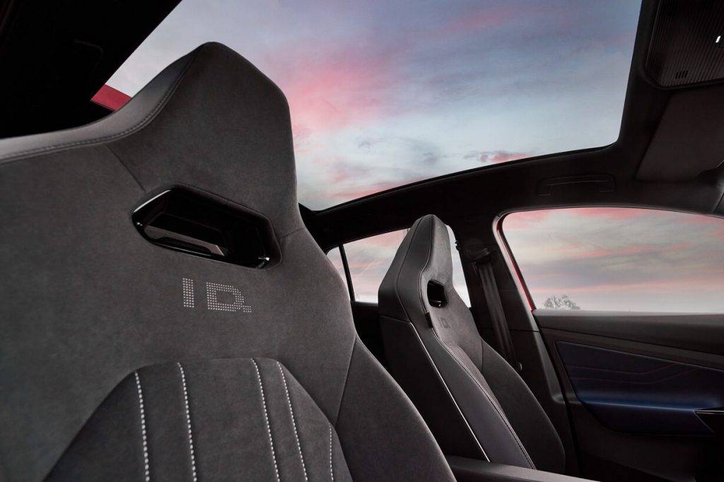 Jaunās Volkswagen E-SUV kupejas ID.5 un ID.5 GTX tagad pieejamas arī Baltijā 20 Jaunās Volkswagen E-SUV kupejas ID.5 un ID.5 GTX tagad pieejamas arī Baltijā