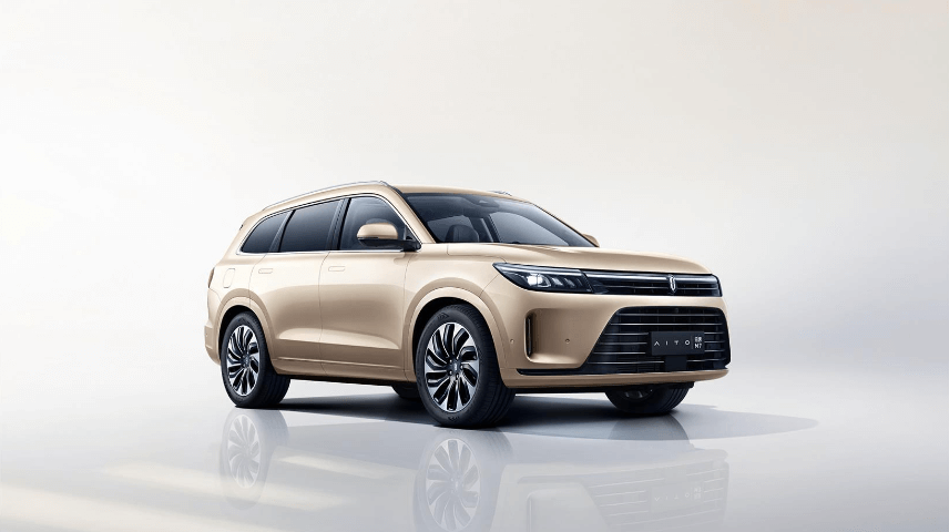 Jaunākais hibrīda krosovers Huawei Aito M7 ir ļoti pieprasīts Ķīnā 9 Jaunākais hibrīda krosovers Huawei Aito M7 ir ļoti pieprasīts Ķīnā