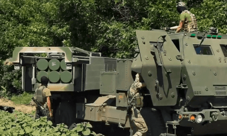 Ukrainas militārpersonas parādīja HIMARS pārlādes procesu