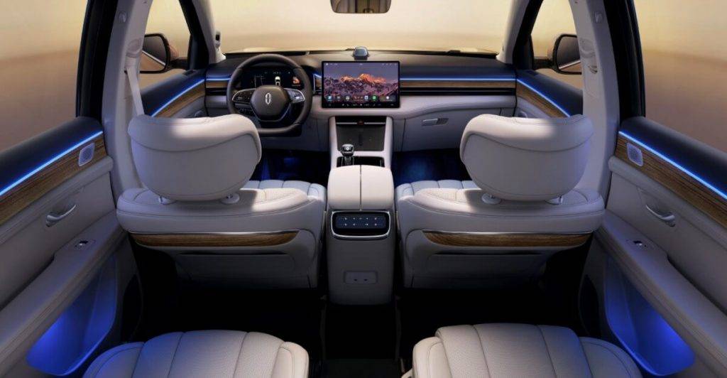 Jaunākais hibrīda krosovers Huawei Aito M7 ir ļoti pieprasīts Ķīnā 11 Jaunākais hibrīda krosovers Huawei Aito M7 ir ļoti pieprasīts Ķīnā