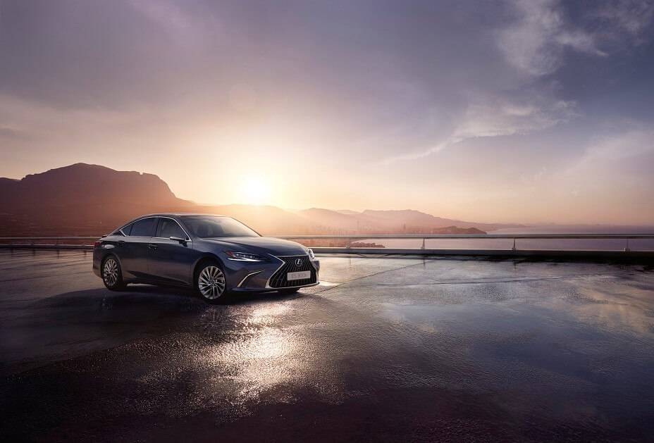 Lexus ES 2023.gada modelim veikti uzlabojumi 10 Lexus ES 2023.gada modelim veikti uzlabojumi