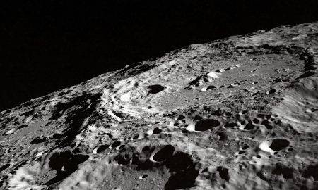 Uz Mēness atklāti divi mākslīgi radīti krāteri