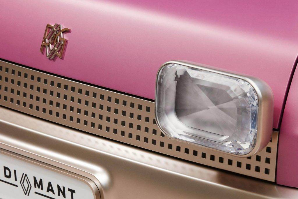 Prezentēts elektriskais Renault 5 Diamant