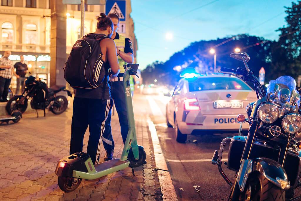 “Bolt” pievienojās Ceļu policijas skrejriteņu braucēju pārbaudei Rīgā 10 “Bolt” pievienojās Ceļu policijas skrejriteņu braucēju pārbaudei Rīgā