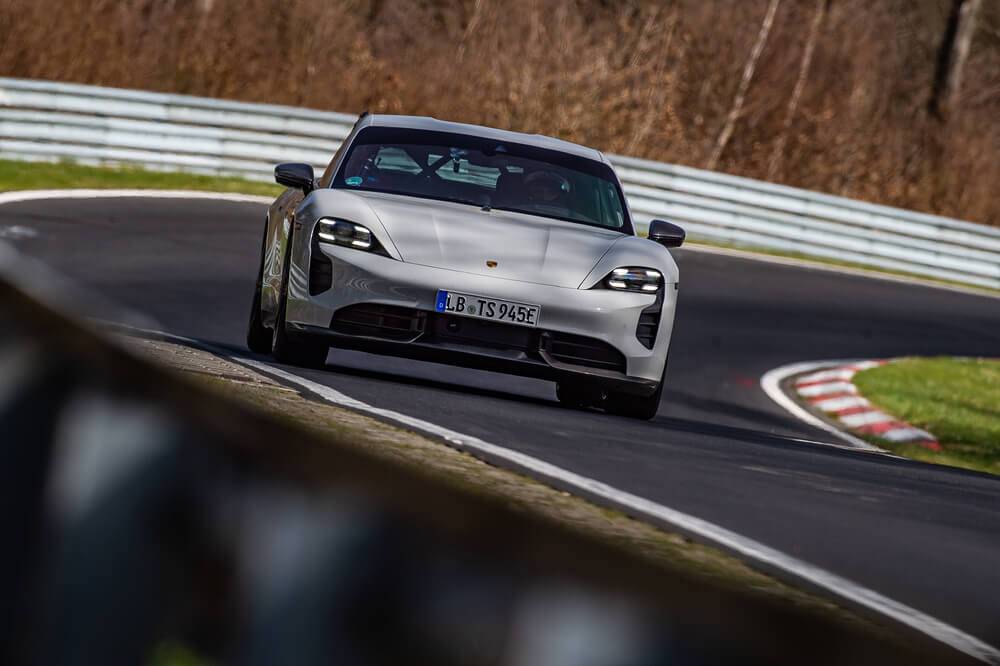 Jauns "Porsche Taycan" rekords Nirburgringā