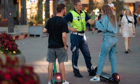 “Bolt” pievienojās Ceļu policijas skrejriteņu braucēju pārbaudei Rīgā