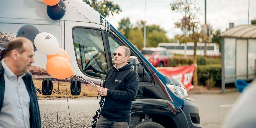 Ar kūpošām riepām aizvadīta "Latvijas Gada auto testa diena Molā" 21 Ar kūpošām riepām aizvadīta "Latvijas Gada auto testa diena Molā"