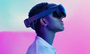 Meta šodien izziņoja uzlabotās virtuālas realitātes brilles Meta Quest Pro