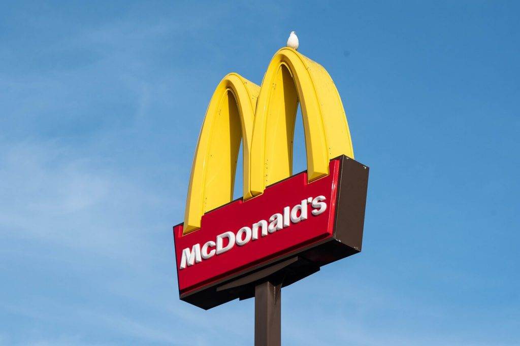 McDonald's Šveicē sāk pieņemt bitcoin maksājumus