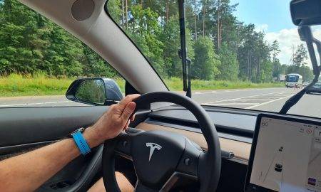 Tesla automašīnas vēl šogad saņems pilnu autopilota sistēmu
