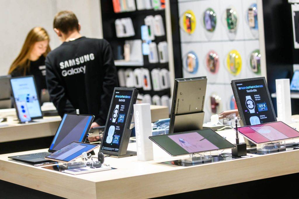 Samsung stiprina savas pozīcijas Baltijas reģionā, atverot inovatīvāko un modernāko pieredzes konceptveikalu