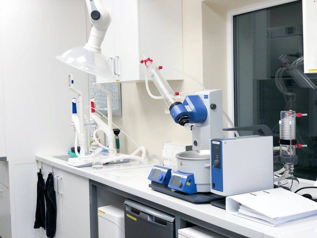 Olainē noslēdzas Latvijā pirmās AdBlue® testēšanas laboratorijas būvniecība 10 Olainē noslēdzas Latvijā pirmās AdBlue® testēšanas laboratorijas būvniecība