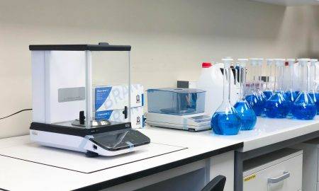 Olainē noslēdzas Latvijā pirmās AdBlue® testēšanas laboratorijas būvniecība