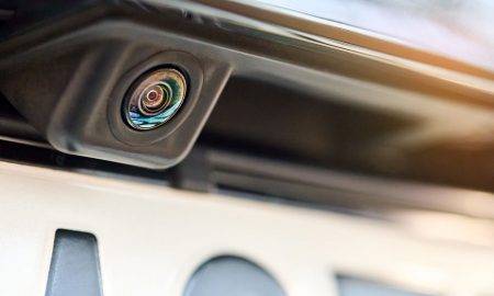 Atpakaļskata videokamera: kā vienkārša inovācija mainīja parkošanos