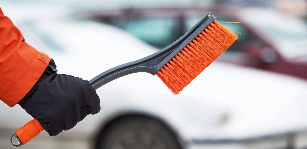 Noderīgi auto aksesuāri ziemā 10 Noderīgi auto aksesuāri ziemā