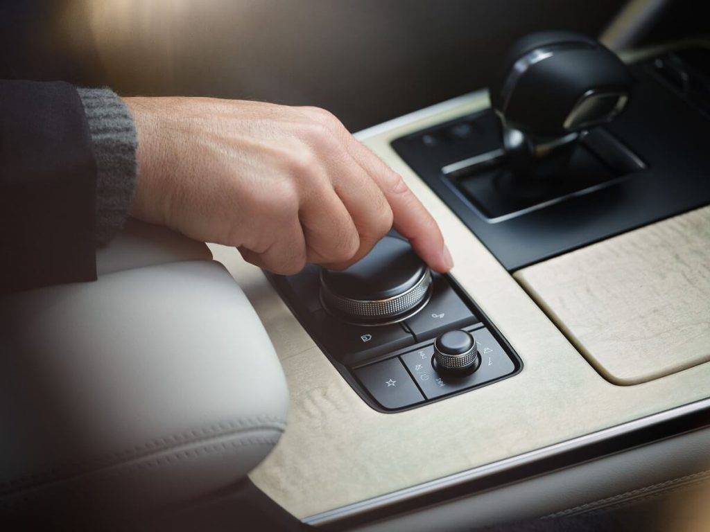 Pilnīgi jaunā Mazda CX-60: Latvijā debitē kompānijas pirmais plug-in hibrīds 12 Pilnīgi jaunā Mazda CX-60: Latvijā debitē kompānijas pirmais plug-in hibrīds