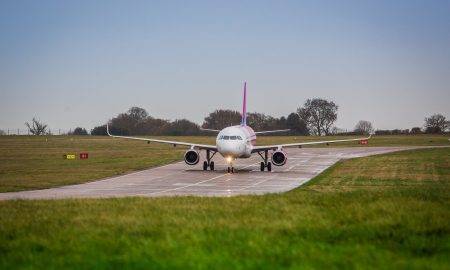 WIZZ AIR un OMV paraksta vienošanos par ilgspējīgas aviācijas degvielas piegādi