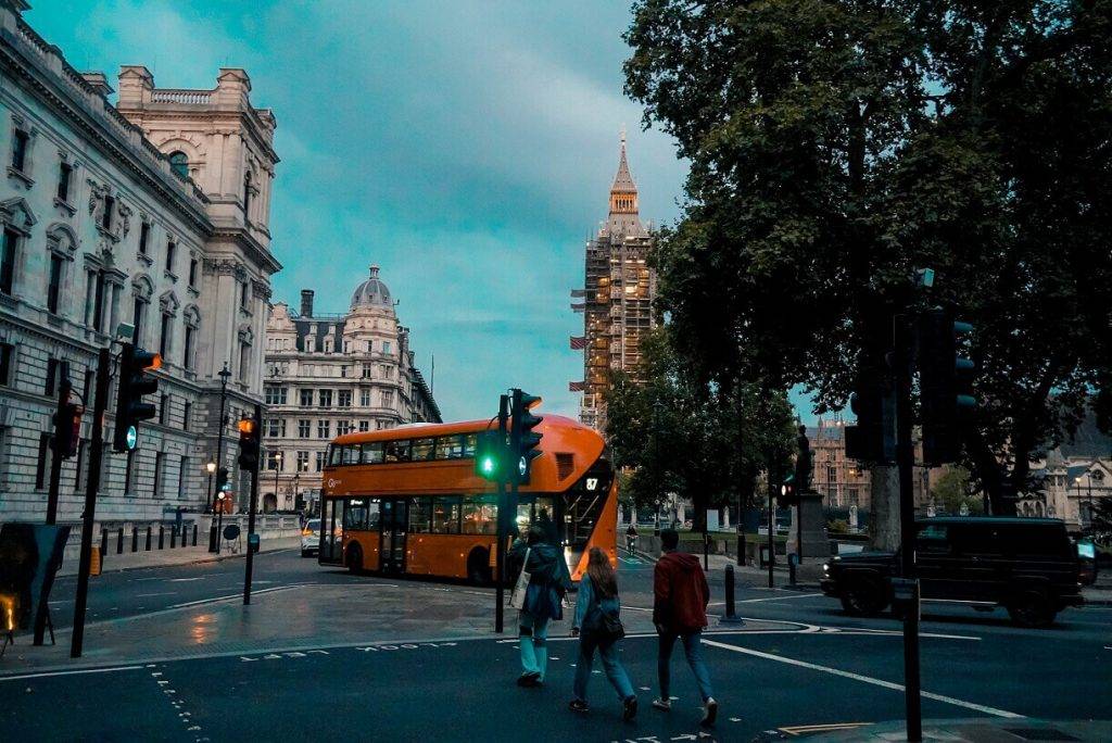 Lielbritānija piegādās Ukrainai tālās darbības rādiusa ieročus, ja krievi turpinās apšaudīt Ukrainas enerģētikas infrastruktūru 5 Ja apšaudes turpināsies, Lielbritānija piegādās Ukrainai tāla darbības rādiusa ieročus