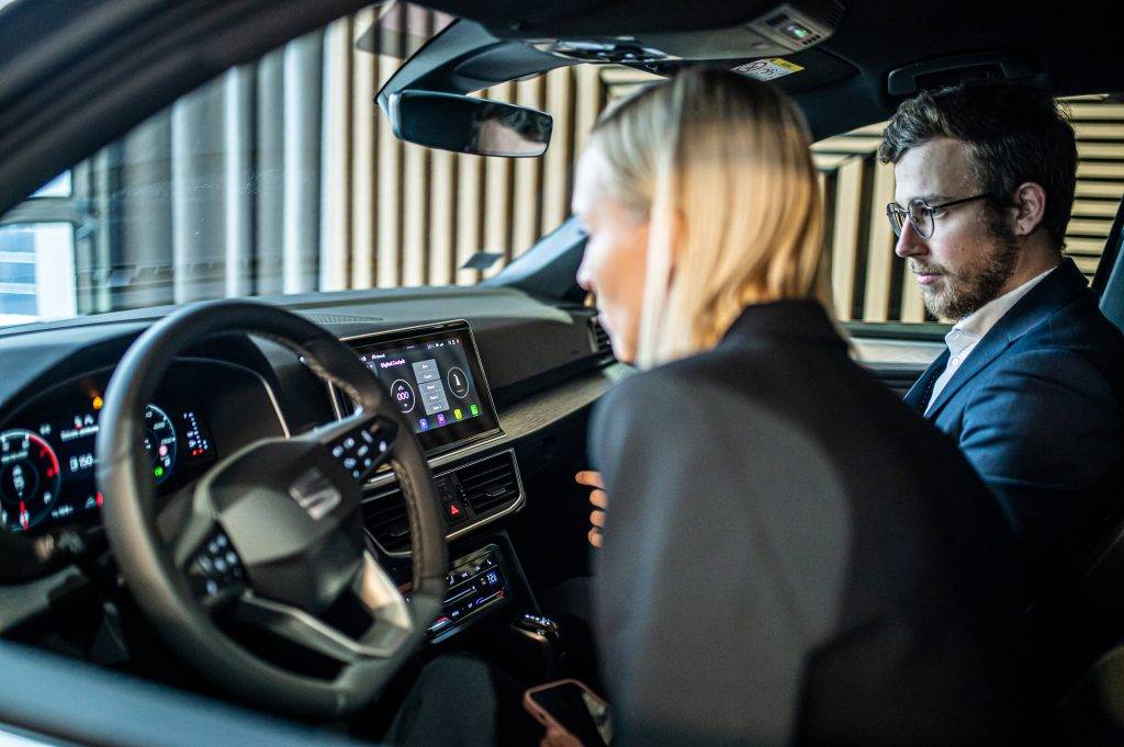 Virsnīšu ģimene turpmāk pārvietosies ar eleganto, uzticamo un ietilpīgo SEAT Tarraco 13 Virsnīšu ģimene turpmāk pārvietosies ar eleganto, uzticamo un ietilpīgo SEAT Tarraco