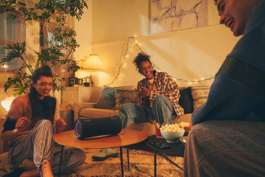 Svētku dāvanas tehnoloģiju cienītājiem 8 XG300 skaļrunis