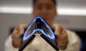 LG prezentē klēpjdatorus un viedtālruņus ar salokāmiem ekrāniem, kā arī jaunus displejus automašīnām