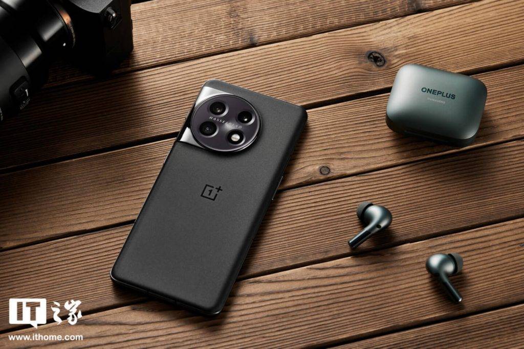 OnePlus 11 fotogrāfijas pēc oficiālās prezentācijas