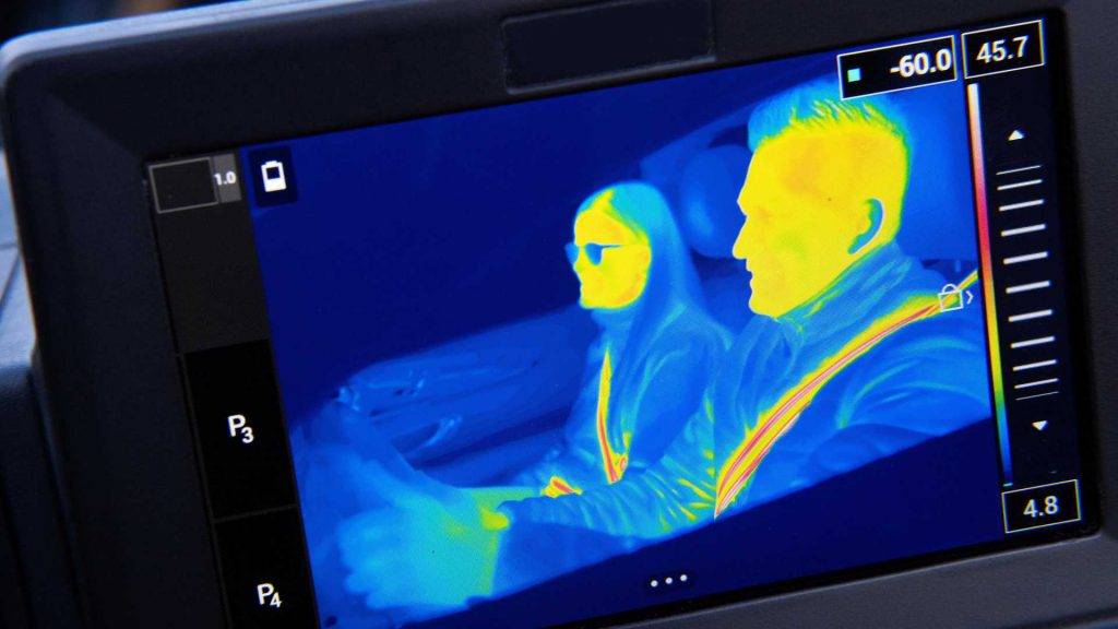 ZF prezentē apsildāmās auto drošības jostas Heat Belt 8 ZF prezentē apsildāmās auto drošības jostas Heat Belt